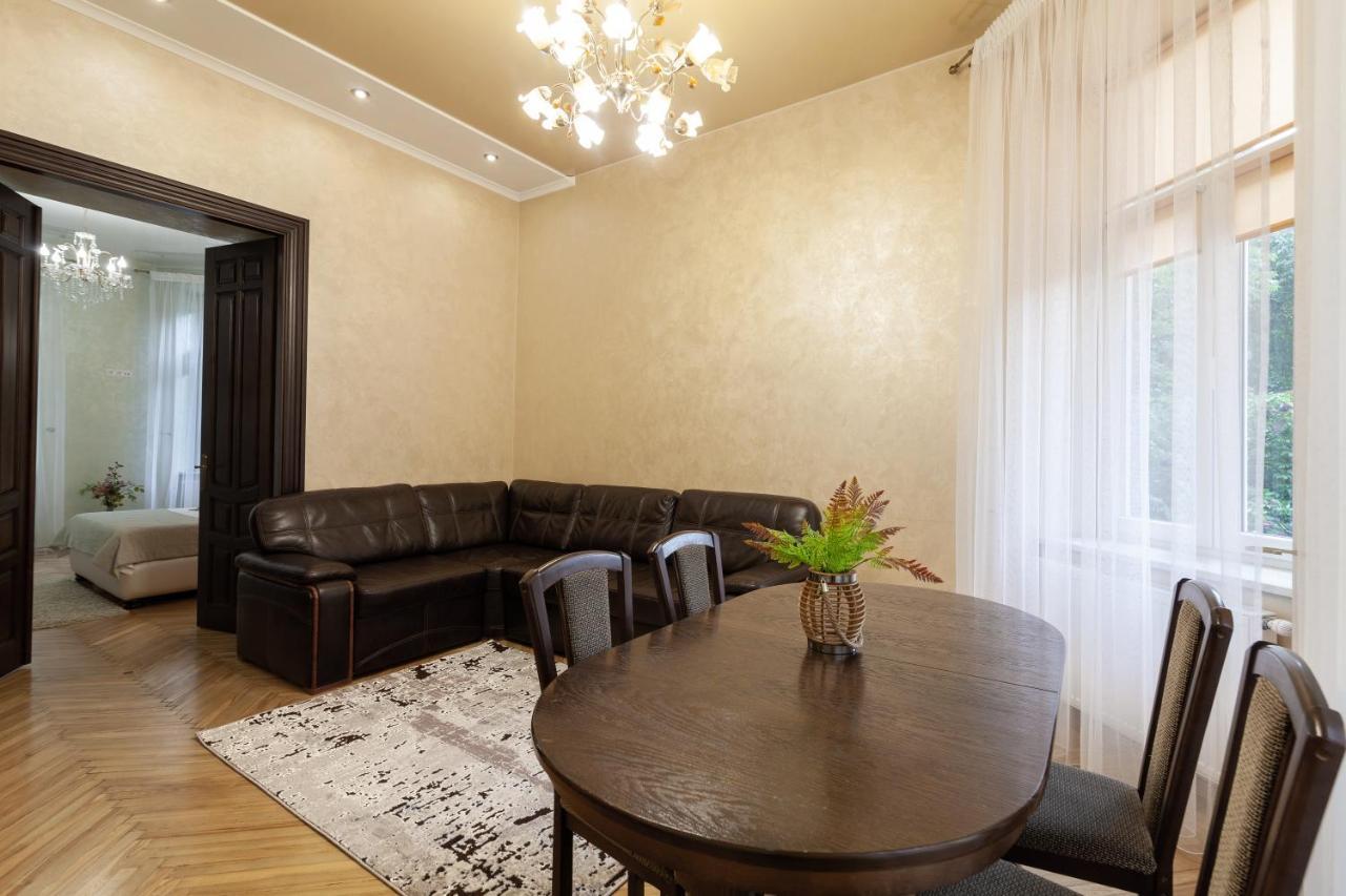Alfa Apartments Levytskoho 리비프 외부 사진